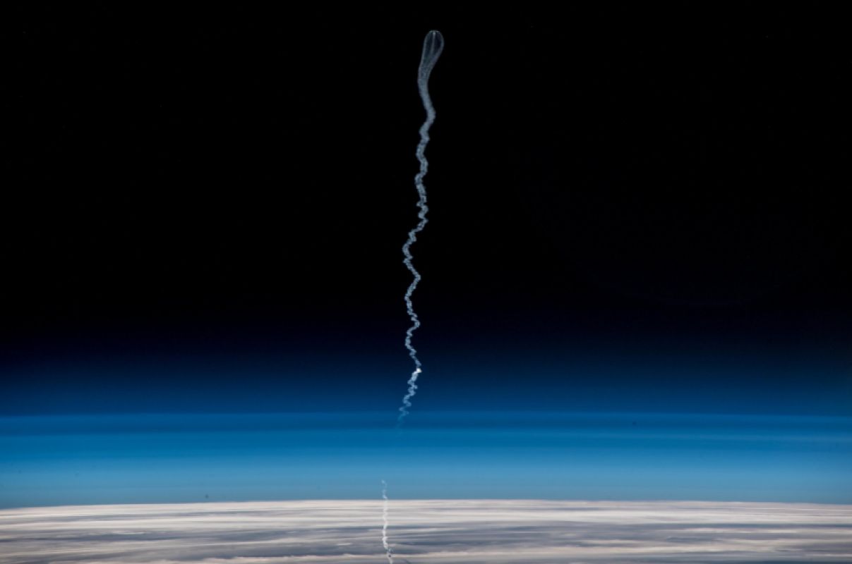 Космонавт показал, как выглядит запуск ракеты из космоса